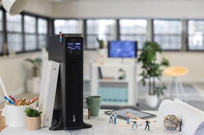APC Smart-UPS SRT 2200VA 230V